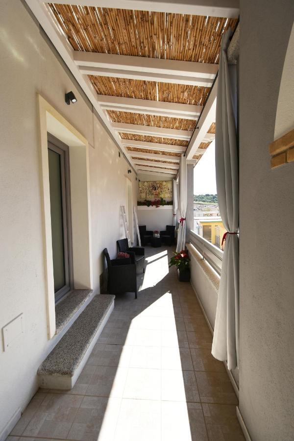 Elis B&B Villasimius Buitenkant foto